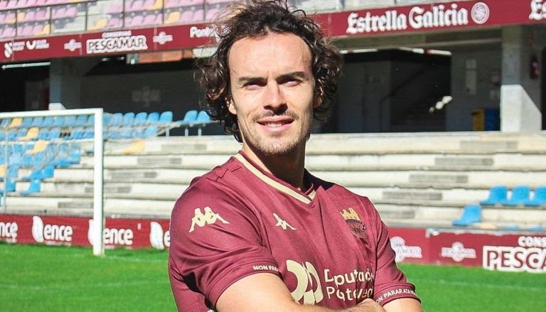 PELAYO SUÁREZ FICHA POR EL PONTEVEDRA