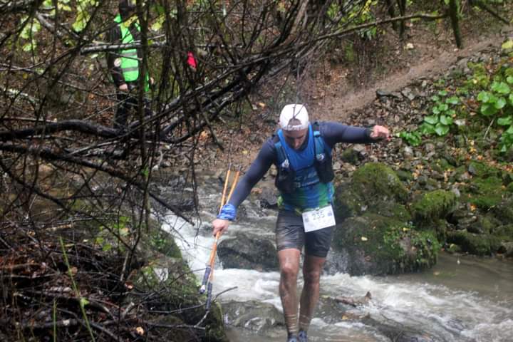 DANI DOMÍNGUEZ «CASTELA» CONCLUYÓ EL TRAIL DE SOBRESCOBIO EN CINCO HORAS Y CUARTO